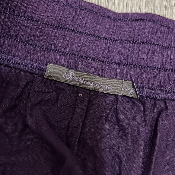 Song thigh length summer skirt - Picture 2 of 2